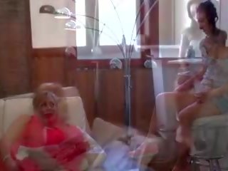 Auntie pjäser med henne niece, fria aunties vuxen film 69